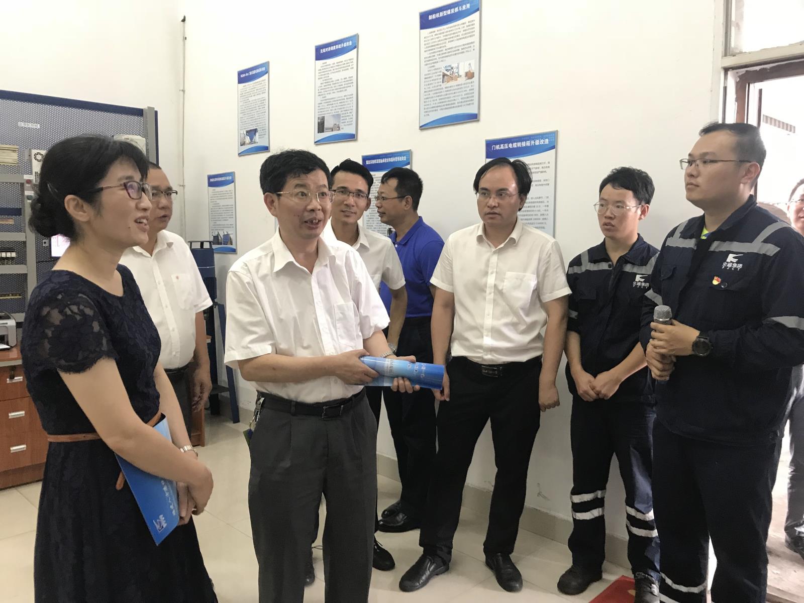 省總調(diào)研2.jpg 省總調(diào)研2.jpg