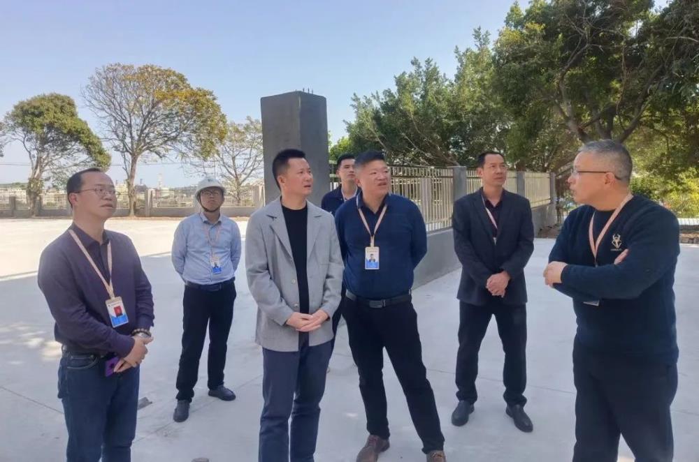 ffcdc9c100827bb6e76ea576bf1339f7.jpg ffcdc9c100827bb6e76ea576bf1339f7.jpg