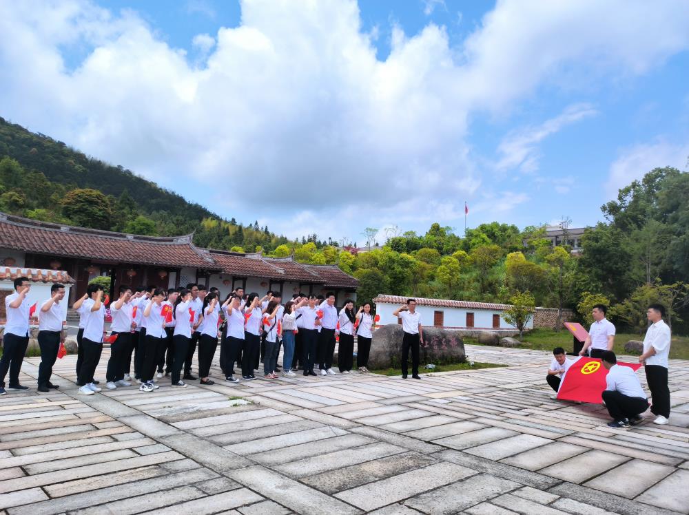 15重溫入團誓詞.jpg 15重溫入團誓詞.jpg