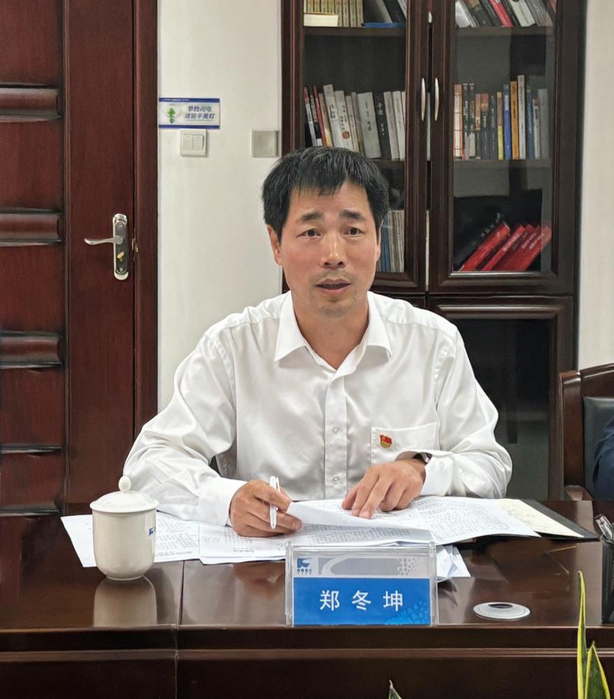 844eddfeca389798946bf1d1e514ac5.jpg 844eddfeca389798946bf1d1e514ac5.jpg